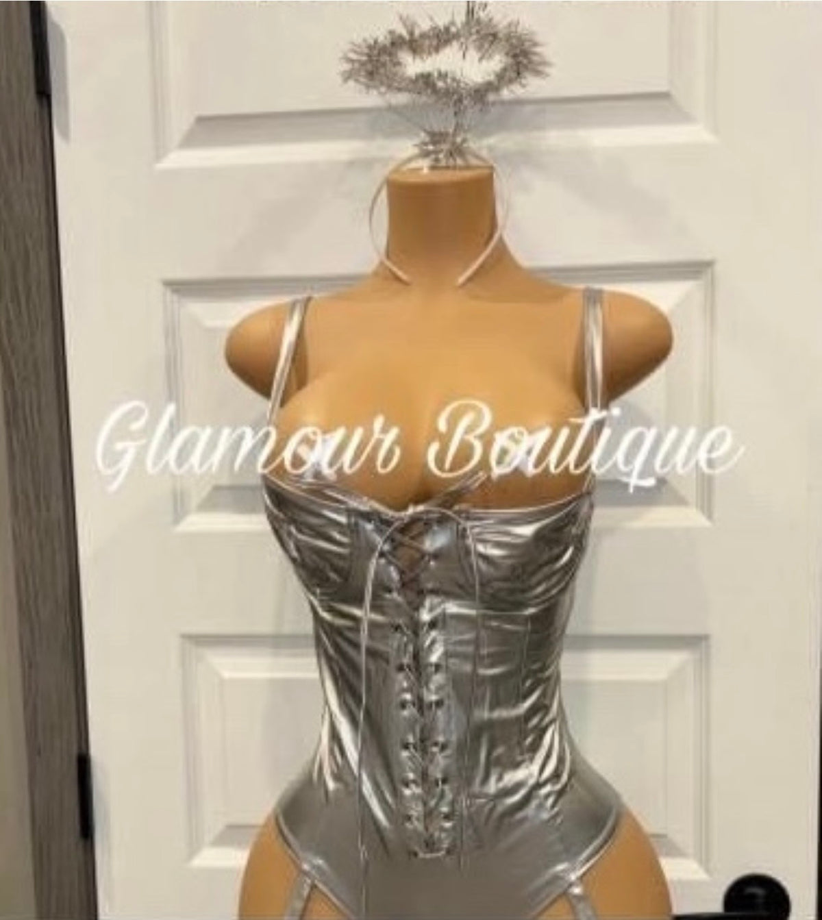 Silver On Guard | Glamour Boutique
